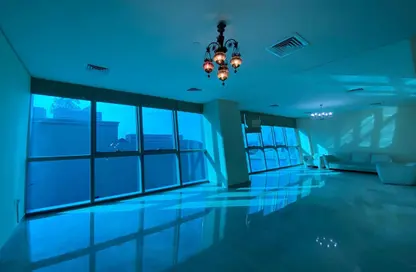 Apartment - 3 Bedrooms - 5 Bathrooms for rent in Zig Zag Tower B - Zig Zag Towers - West Bay - Doha