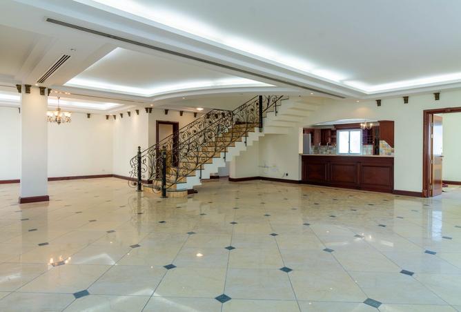 987744 - Property Image 2