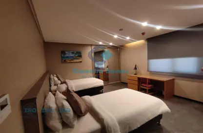 Room / Bedroom image for: Apartment - 2 Bedrooms - 2 Bathrooms for rent in Thabit Bin Zaid Street - Al Mansoura - Doha, Image 1