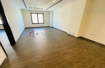 Apartment - 1 Bedroom - 2 Bathrooms for rent in West Porto Drive - Porto Arabia - The Pearl Island - Doha