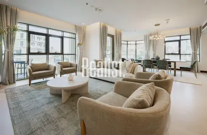 Townhouse - 4 Bedrooms - 5 Bathrooms for sale in Hilton Doha The Pearl Residences - Abraj Quartiers - The Pearl Island - Doha Townhouse - 4 Bedrooms - 5 Bathrooms for sale in Hilton Doha The Pearl Residences - Abraj Quartiers - The Pearl Island - Doha