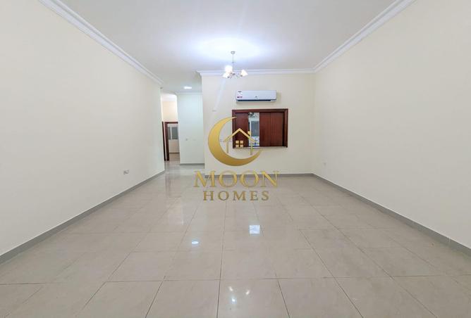 974813 - Property Image 2