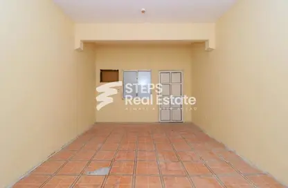 Labor Camp - Studio for rent in Industrial Area 3 - Industrial Area - Industrial Area - Doha