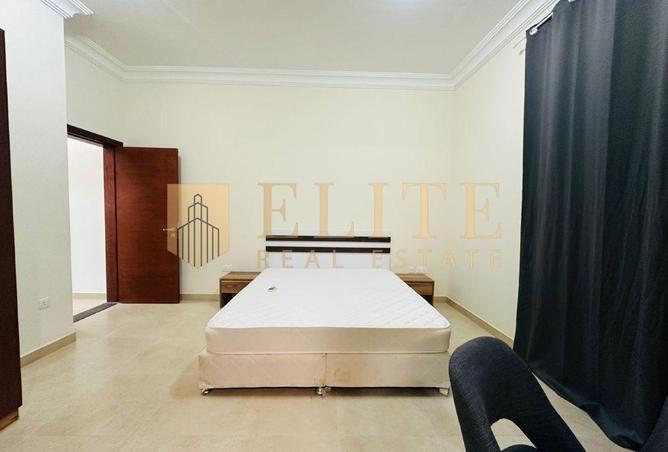 995886 - Property Image 3