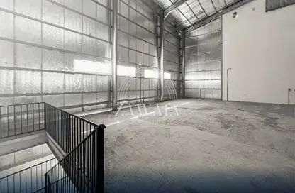 Show Room - Studio - 1 Bathroom for rent in Birkat Al Awamer - Al Wakra