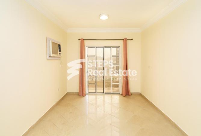 Apartment - 3 Bedrooms - 2 Bathrooms for rent in Anas Street - Fereej Bin Mahmoud North - Fereej Bin Mahmoud - Doha