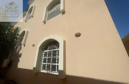 Villa - 6 Bedrooms - 7 Bathrooms for rent in Al Duhail - Al Duhail - Doha