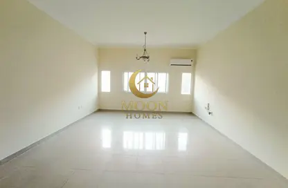 Apartment - 2 Bedrooms - 2 Bathrooms for rent in Al Muntazah Street - Al Muntazah - Doha