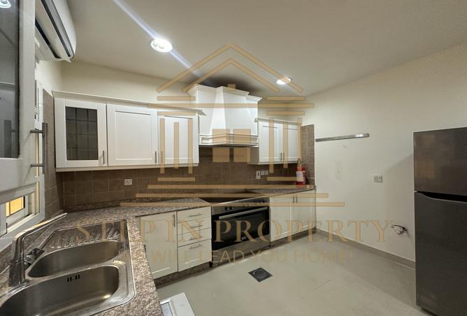 971185 - Property Image 3