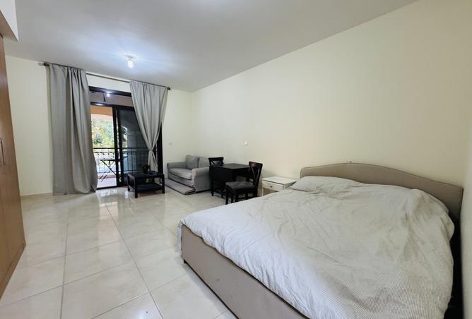 1010702 - Property Image 3