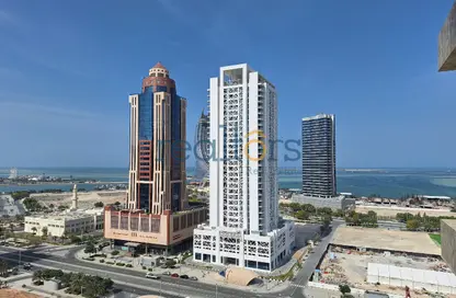 Apartment - 2 Bedrooms - 2 Bathrooms for rent in Marina Tower 21 - Marina District - Lusail