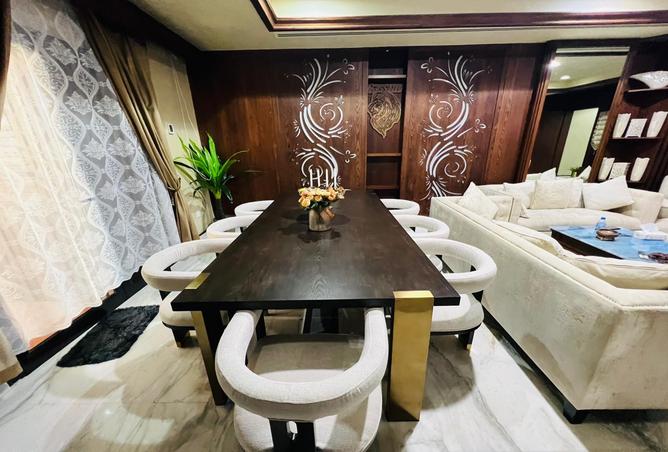 956996 - Property Image 3