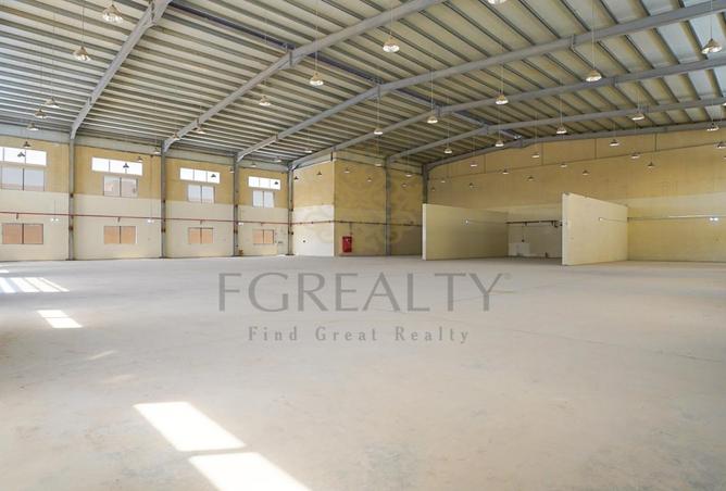 988862 - Property Image 2