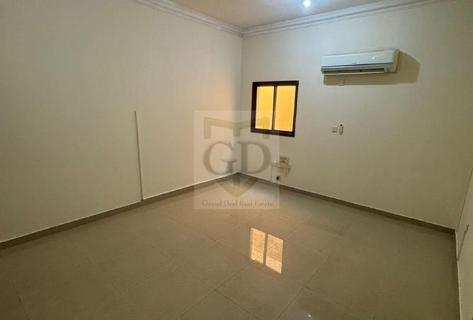 965865 - Property Image 2