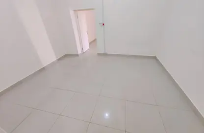 Apartment - 1 Bedroom - 1 Bathroom for rent in Bin Omran - Fereej Bin Omran - Doha