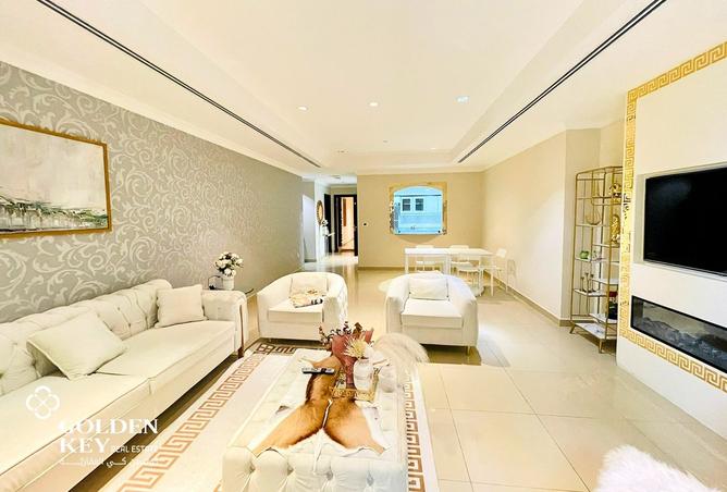 967904 - Property Image 3