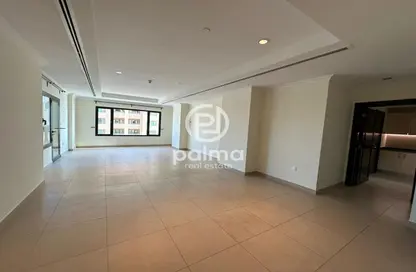 Apartment - 2 Bedrooms - 2 Bathrooms for rent in West Porto Drive - Porto Arabia - The Pearl Island - Doha