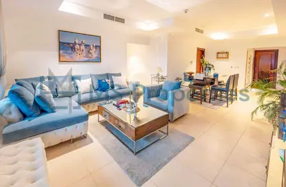 Apartment - 2 Bedrooms - 2 Bathrooms for sale in West Porto Drive - Porto Arabia - The Pearl Island - Doha