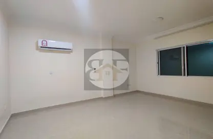 Apartment - 2 Bedrooms - 2 Bathrooms for rent in Al Mansoura - Al Mansoura - Doha