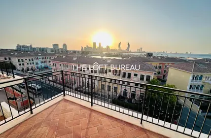 Apartment - 3 Bedrooms - 4 Bathrooms for rent in Gondola - Qanat Quartier - The Pearl Island - Doha