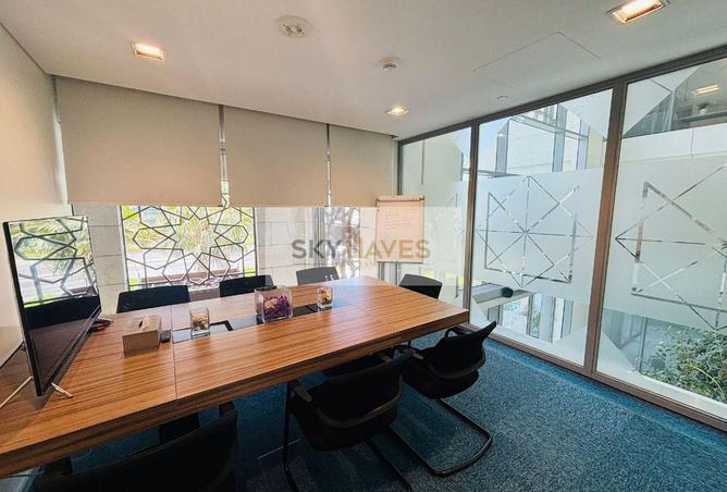 944302 - Property Image 2