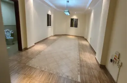 Apartment - 2 Bedrooms - 2 Bathrooms for rent in Al Sadd - Doha