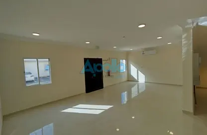 Villa - 6 Bedrooms - 6 Bathrooms for rent in Al Kheesa - Al Kheesa - Umm Salal Mohammed