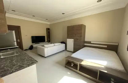 Apartment - Studio - 1 Bathroom for rent in West Bay Lagoon - Doha