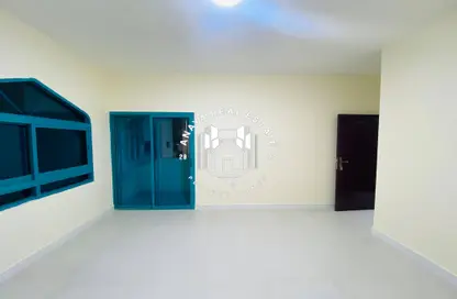 شقة - 3 غرف نوم - 3 حمامات للايجار في شارع السد - السد - الدوحة