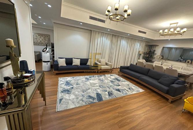 977117 - Property Image 2