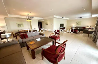 Apartment - 3 Bedrooms - 5 Bathrooms for rent in West Porto Drive - Porto Arabia - The Pearl Island - Doha