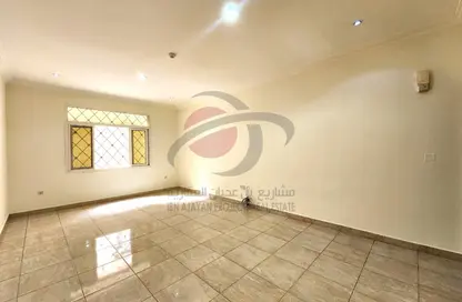 شقة - 2 غرف نوم - 2 حمامات للايجار في شارع المطار القديم - طريق المطار القديم - الدوحة