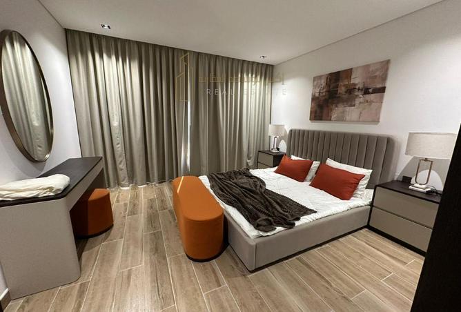 982819 - Property Image 2