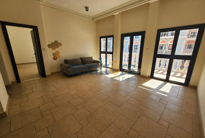 999335 - Property Image 3