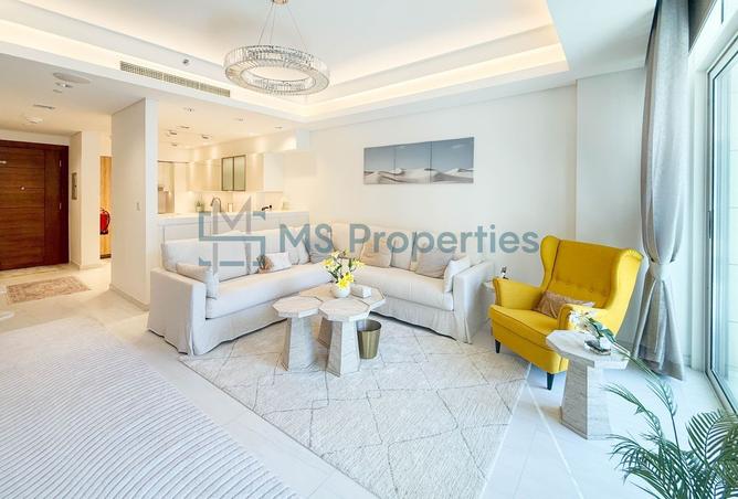 985447 - Property Image 3