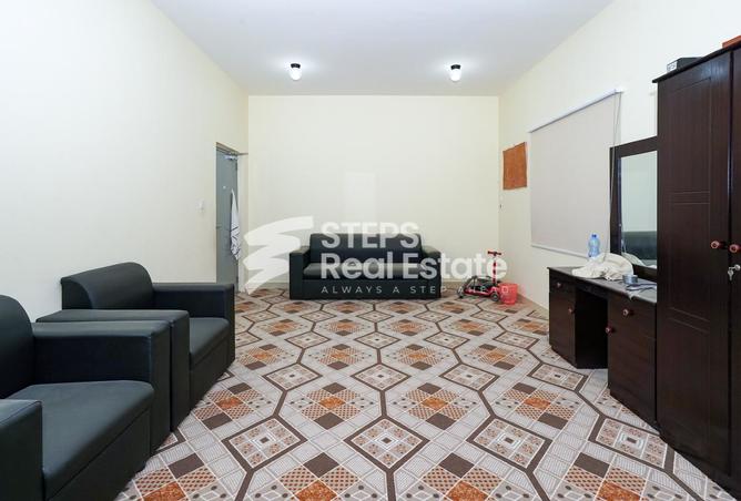 942760 - Property Image 2