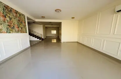 فيلا - 5 غرف نوم - 7 حمامات للايجار في المعمورة 18 - المعمورة - الدوحة