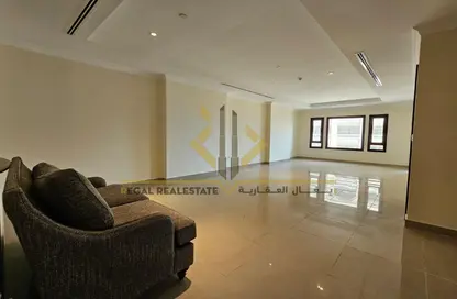Apartment - 1 Bedroom - 2 Bathrooms for rent in West Porto Drive - Porto Arabia - The Pearl Island - Doha