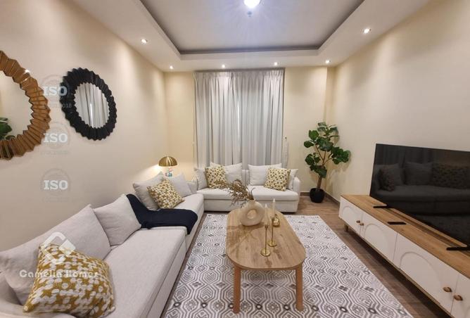 944239 - Property Image 2