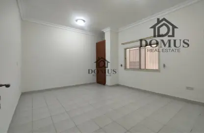 Apartment - 2 Bedrooms - 2 Bathrooms for rent in Thabit Bin Zaid Street - Al Mansoura - Doha