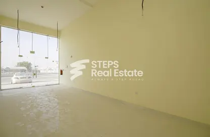محل تجاري - استوديو - 1 حمام للايجار في أم قرن - الضعاين