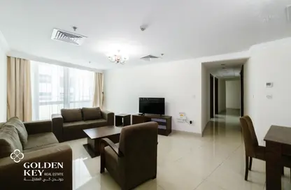 Apartment - 3 Bedrooms - 4 Bathrooms for rent in Al Shatt Street - West Bay - Doha