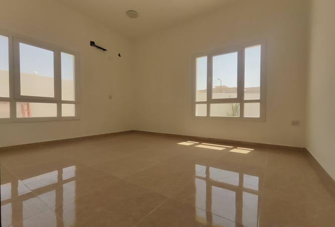905829 - Property Main Image