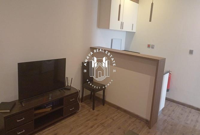 911656 - Property Image 2