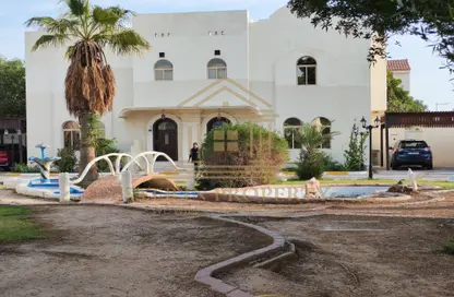 Villa - 3 Bedrooms - 4 Bathrooms for rent in Al Hadara Street - Al Thumama - Doha