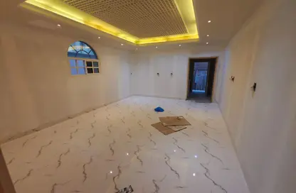 Apartment - Studio - 1 Bathroom for rent in New Salata - Salata - Doha