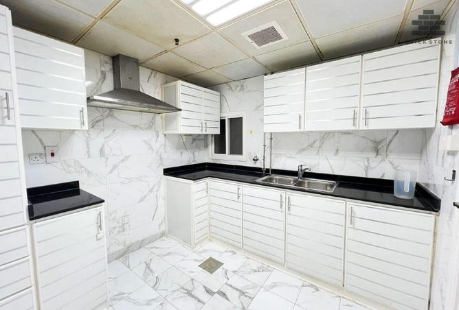 995718 - Property Image 2