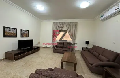 Apartment - 3 Bedrooms - 3 Bathrooms for rent in Al Nasr Street - Al Nasr - Doha