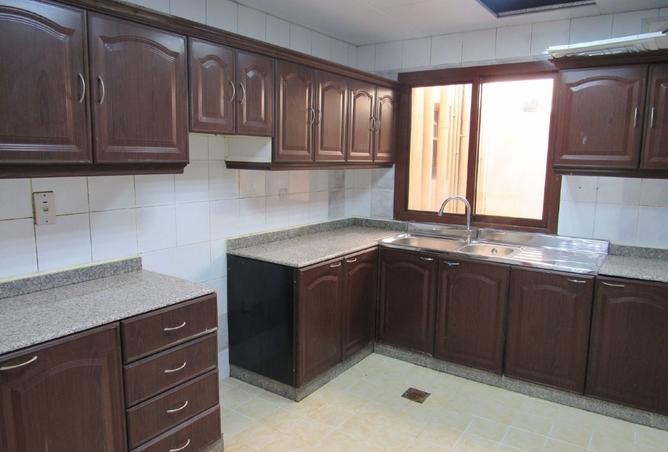 987349 - Property Image 3