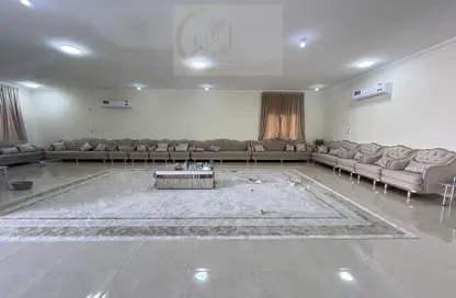 Villa - 7+ Bedrooms - 7+ Bathrooms for rent in Umm Salal Mahammad - Umm Salal Mohammed - Doha